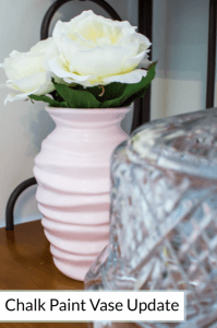 Add a little bit of color and life to an old vase using #decoart chalk paint. It's a great way to add a little bit of color to an otherwise bland space.