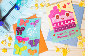Make a organized card station to keep track of all of your Hallmark greeting cards so you can send smiles to family and friends for any occasion! #ad