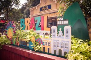 An extensive list of all the booths with the dishes and drinks available at the 2015 Epcot Food and Wine Festival as well as a list of the five new booths being debuted this year!