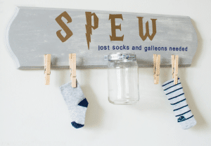 Pay homage to Hermione and S.P.E.W. with this fun Harry Potter laundry sign! Use it to collect lost socks and spare galleons and support the promotion of elfish welfare.