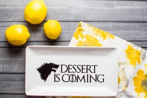 Serve your favorite sweets on this fun Game of Thrones inspired dessert plate! Make it with your Silhouette machine & vinyl just in time for the new season.