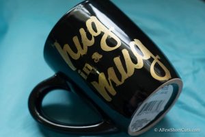 Dive right in to this delicious coffee roundup! Full of easy coffee-inspired crafts and yummy coffee recipes that'll be perfect for a family gathering!