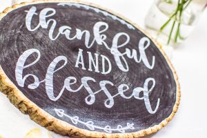 Holiday Crafts | Chalkboard Crafts | Thanksgiving Crafts | Thankful Chalkboard