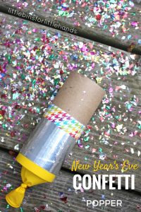 Ring in the New Year with family & friends and plan a simple get-together with diy crafts and simple recipes using this New Years Eve Party roundup!
