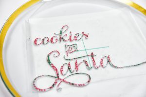 Vinyl Cookies for Santa Plate | Vinyl Crafts | Silhouette Cameo Crafts | Silhouette Cameo Vinyl Crafts | Christmas Crafts | Christmas Ideas