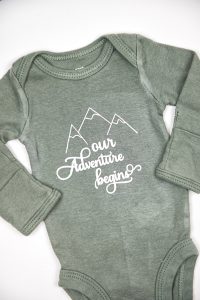 Coming Home Hospital Onesie | Newborn Onesie | Baby Clothes | Vinyl Crafts | Silhouette Cameo | Silhouette Cameo Crafts | Baby Shower Gift