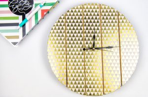 Decoupage Wooden Clock | Home Decor | Paper Crafts | Decoupage Crafts | Decoupage Ideas | Wooden Clock DIY | Home Decor Crafts