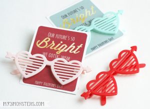 Non-Candy Valentines | Valentine's Day | Crafts | DIY| Valentine's Day Crafts | Kids Crafts | Holiday Crafts | Holiday DIY | Candy-Free