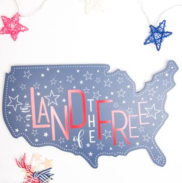 Land of the free decor | 4th of July crafts | 4th of July decor | 4th of July decorations | Silhouette Crafts | Silhouette Vinyl Crafts | Vinyl Crafts | 4th of July Crafts DIY