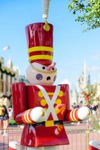 Celebrate at Disney World in 2018 - There are new and exciting things happening at Disney World this year as well as some fun old celebrations and activities coming back to the parks. Check out all the reasons why 2018 should be the year YOU celebrate your family vacation at Disney World!
