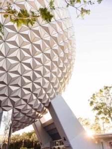 My Disney Experience App - Type A personalities rejoice! The My Disney Experience App makes it so easy for us to plan ahead and get the reservations and Fastpasses that our families want. I've got 6 tips to help you figure out how to use the app to your advantage!