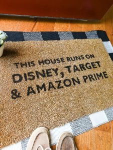 hand painted doormat tutorial