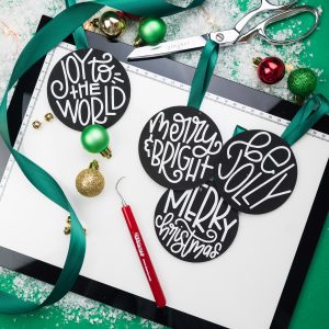 Use heat transfer vinyl on wood